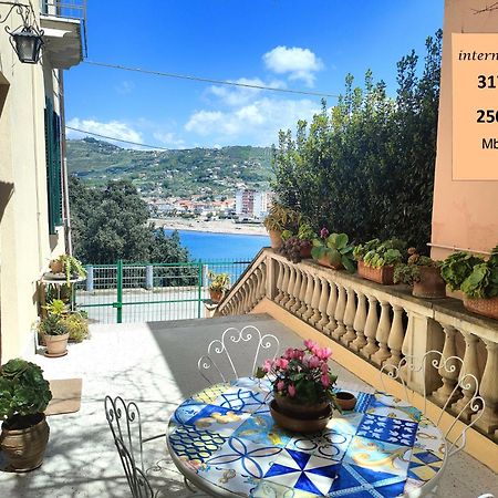 Panoramic Apartments In Villa In Center "The Beach And The Cliff" 1 Agropoli Exterior foto