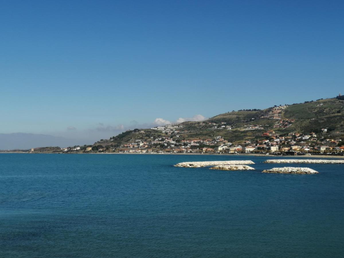 Panoramic Apartments In Villa In Center "The Beach And The Cliff" 1 Agropoli Exterior foto