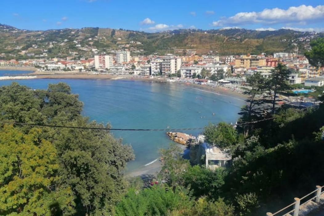 Panoramic Apartments In Villa In Center "The Beach And The Cliff" 1 Agropoli Exterior foto
