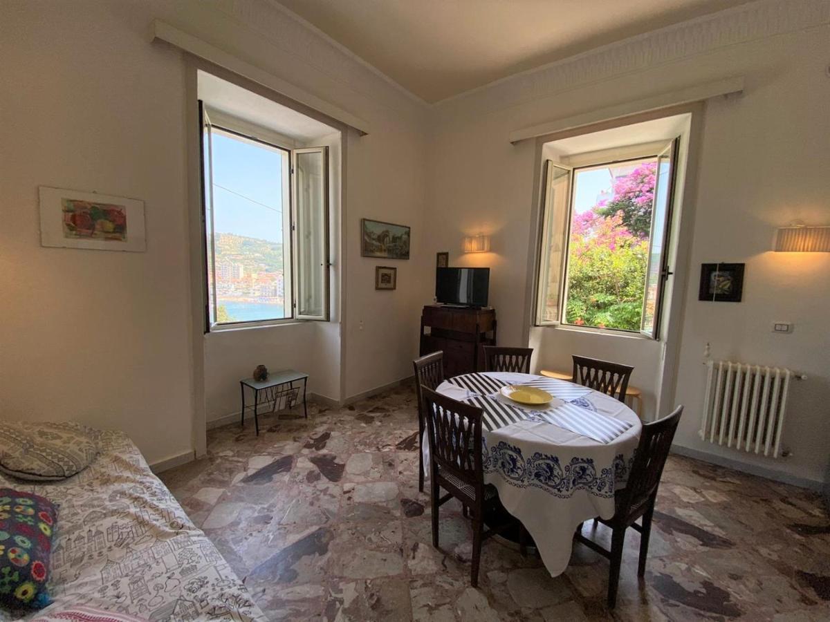 Panoramic Apartments In Villa In Center "The Beach And The Cliff" 1 Agropoli Exterior foto